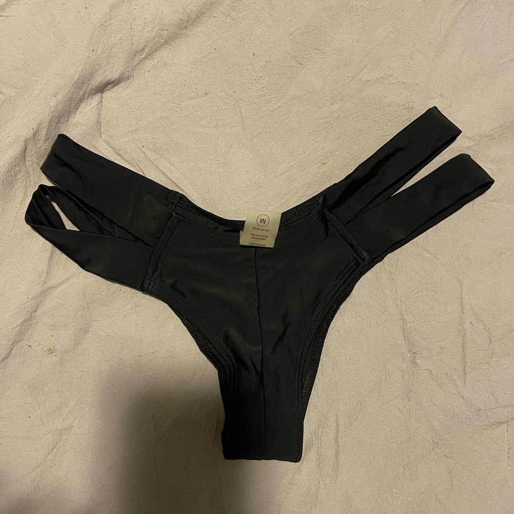Montce swim bottom